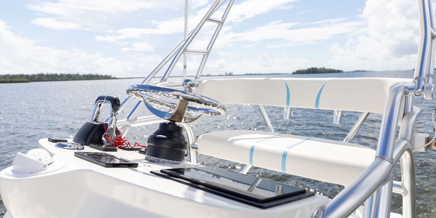SeaVee 390