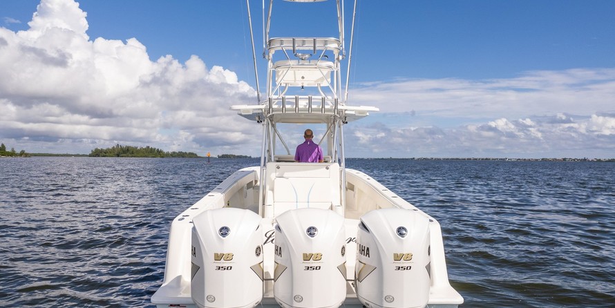 SeaVee 390