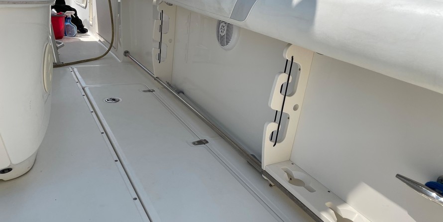 Boston Whaler 320 Outrage