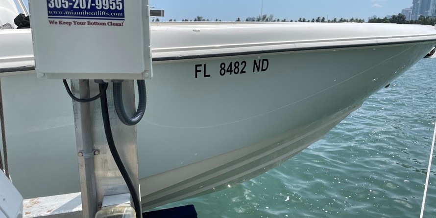 Boston Whaler 320 Outrage