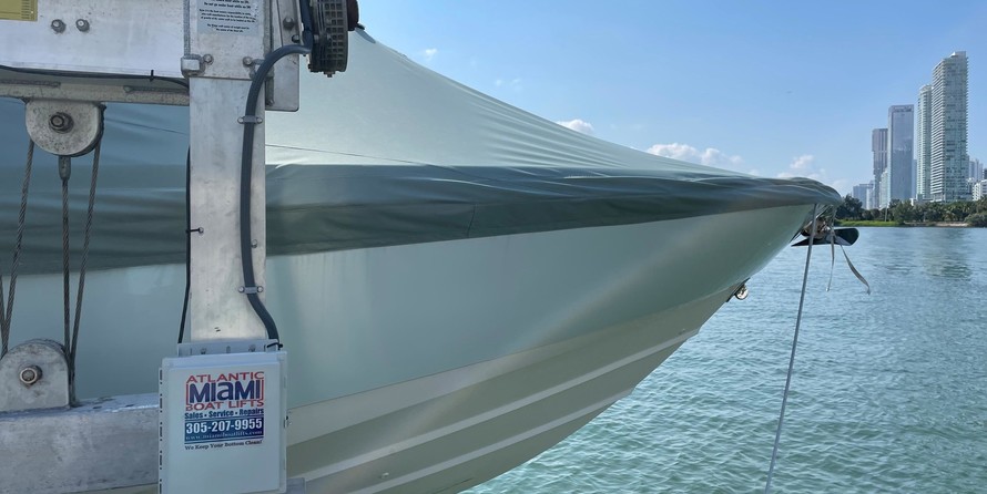 Boston Whaler 320 Outrage