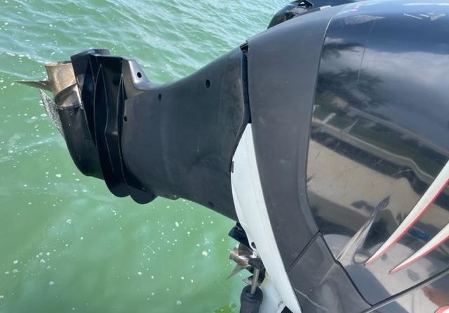 Boston Whaler 320 Outrage