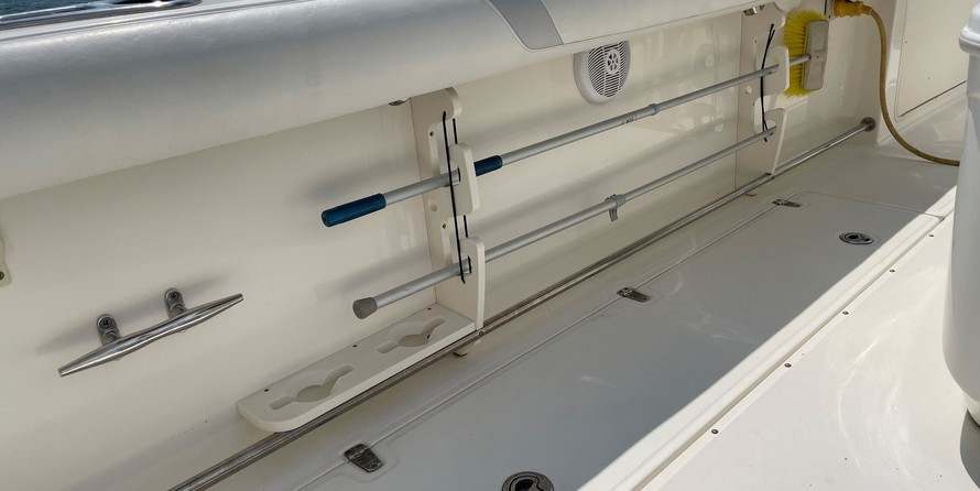 Boston Whaler 320 Outrage