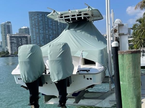 Boston Whaler 320 Outrage