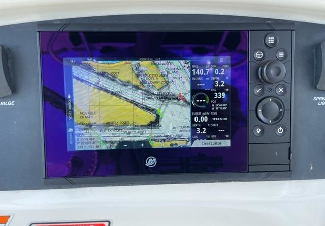 Boston Whaler 320 Outrage