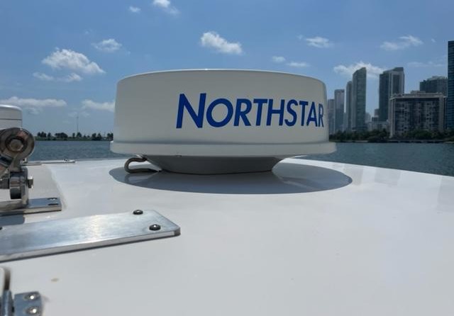 Boston Whaler 320 Outrage