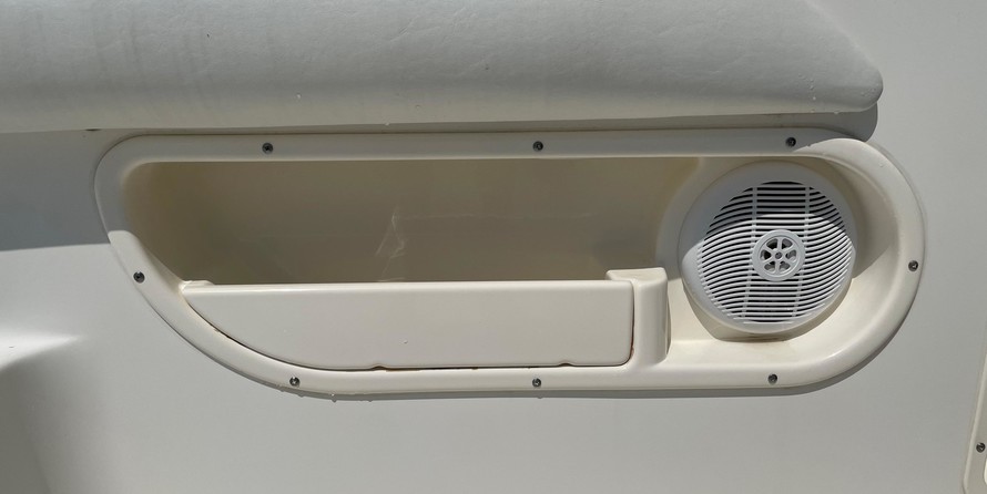 Boston Whaler 320 Outrage