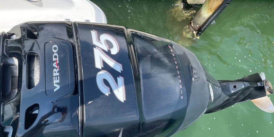 Boston Whaler 320 Outrage