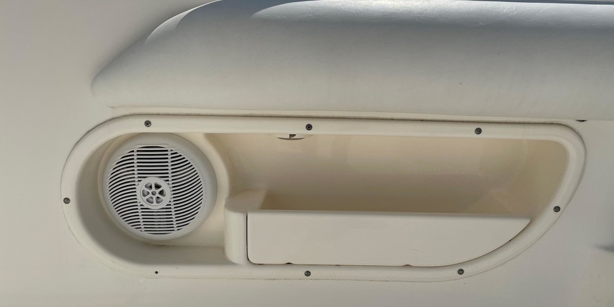 Boston Whaler 320 Outrage