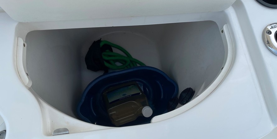 Boston Whaler 320 Outrage