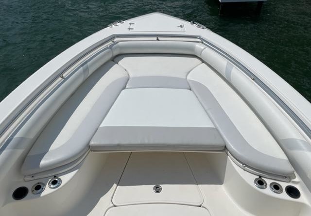 Boston Whaler 320 Outrage