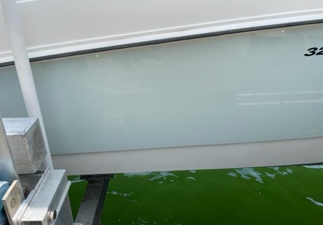 Boston Whaler 320 Outrage