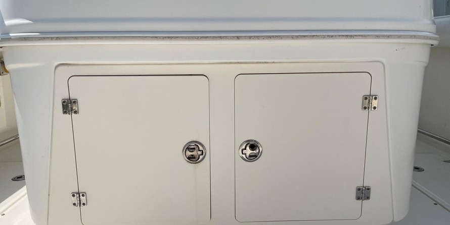 Boston Whaler 320 Outrage