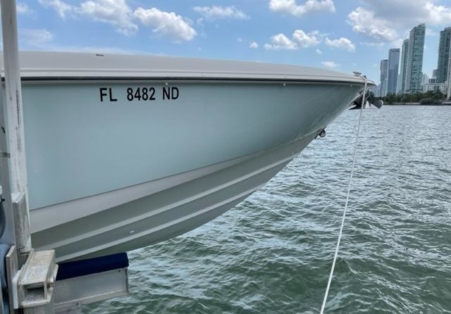 Boston Whaler 320 Outrage