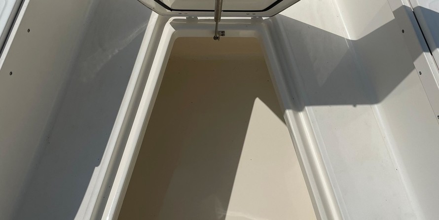 Boston Whaler 320 Outrage