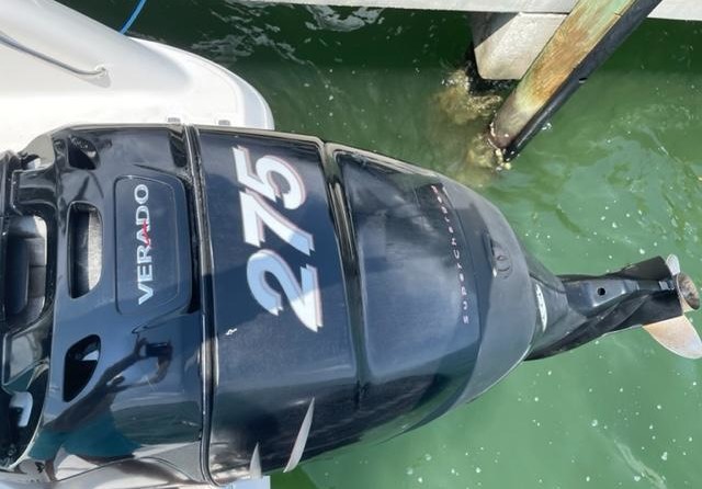 Boston Whaler 320 Outrage