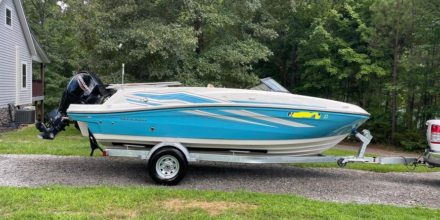 Bayliner VR5 BOWRIDER