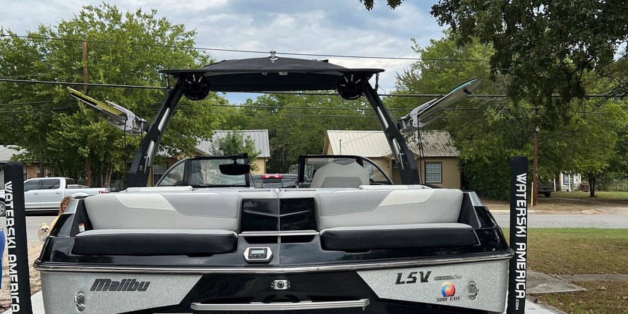 Malibu Wakesetter 23 LSV
