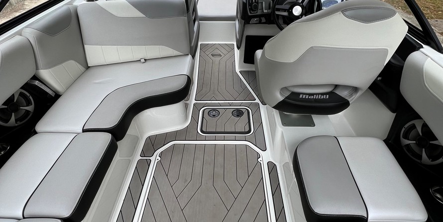 Malibu Wakesetter 23 LSV