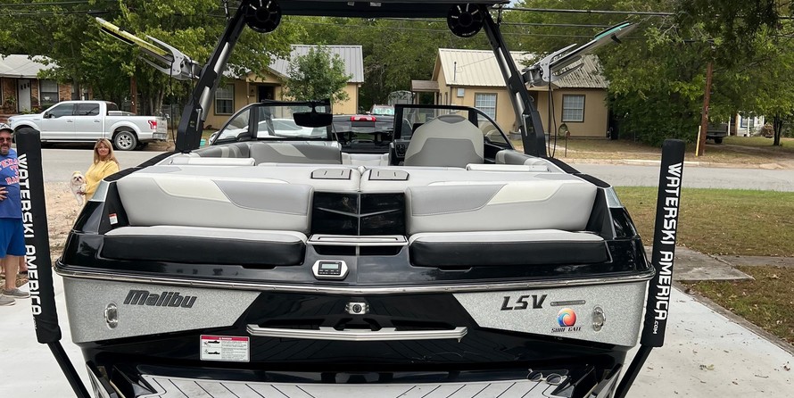 Malibu Wakesetter 23 LSV