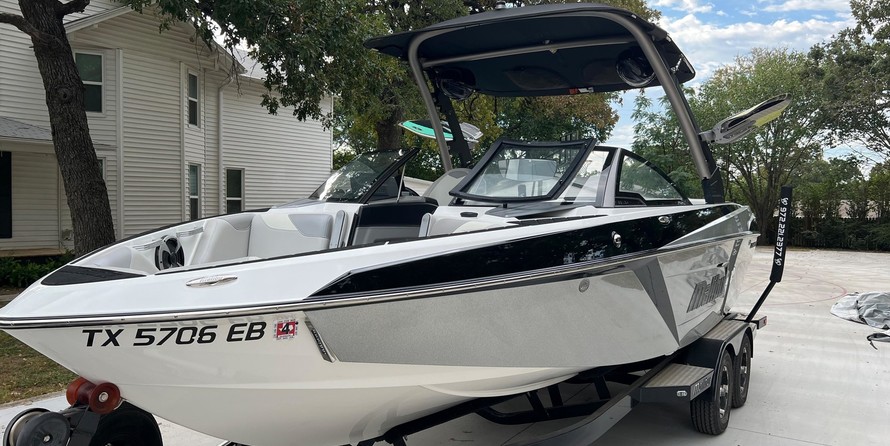 Malibu Wakesetter 23 LSV