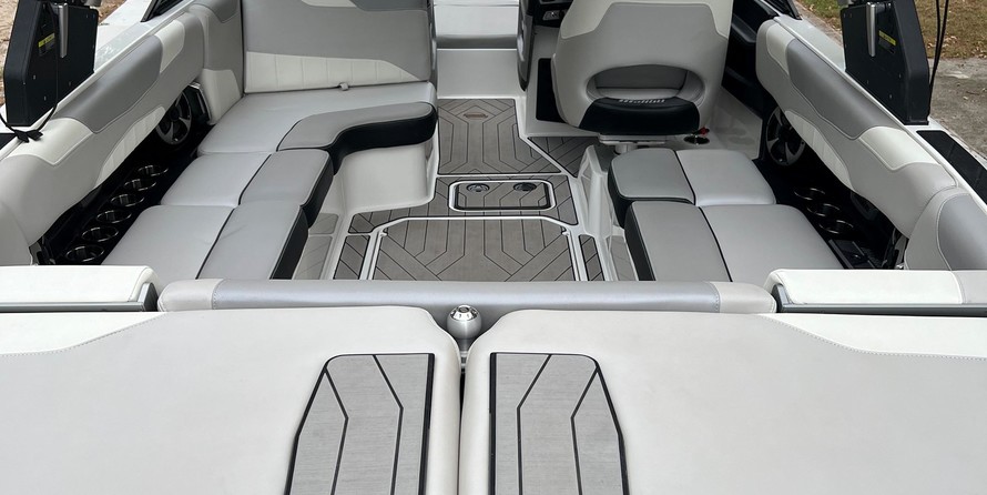 Malibu Wakesetter 23 LSV