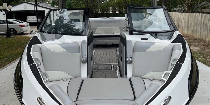Malibu Wakesetter 23 LSV