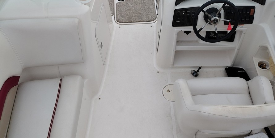 Hurricane fundeck 232