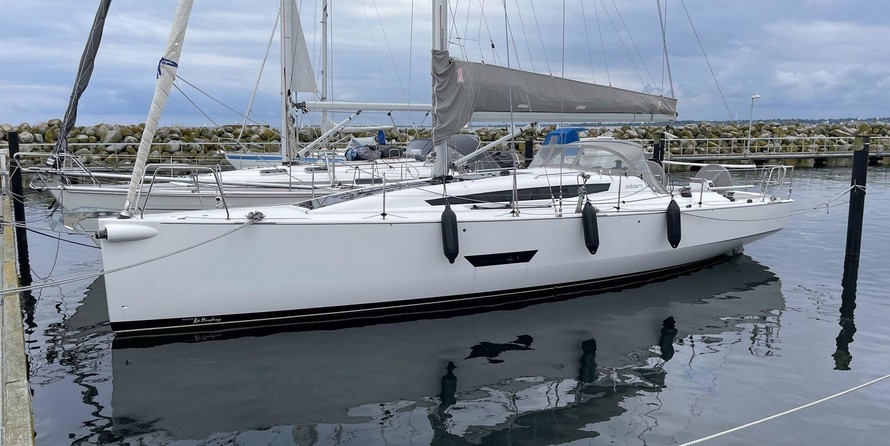 Elan E 5