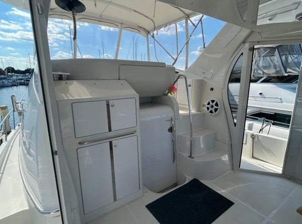 Carver 41 Cockpit Motor Yacht