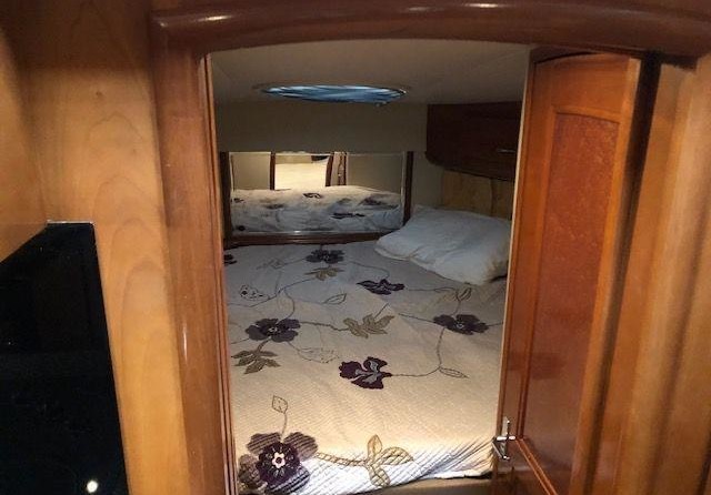 Carver 41 Cockpit Motor Yacht