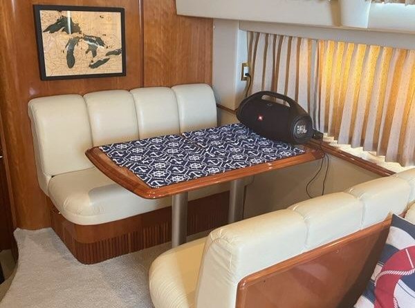 Carver 41 Cockpit Motor Yacht