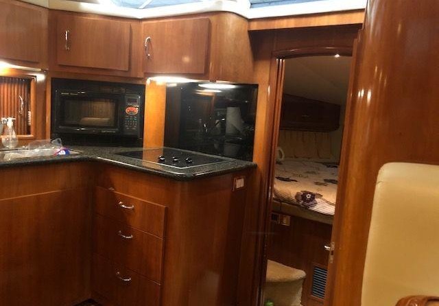 Carver 41 Cockpit Motor Yacht