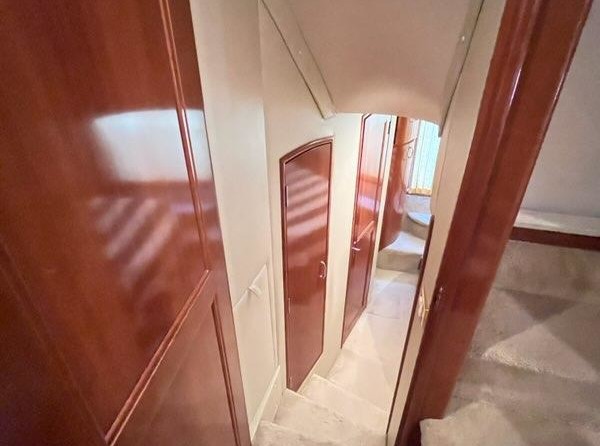 Carver 41 Cockpit Motor Yacht