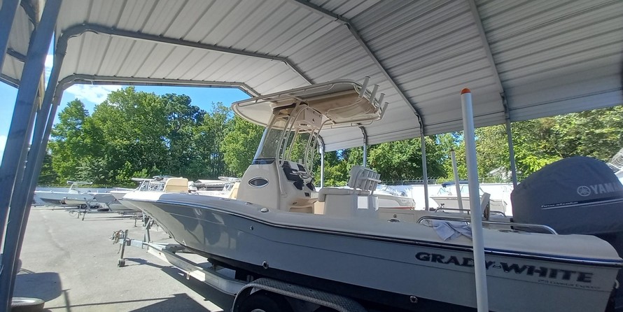 Grady-White 251 CE