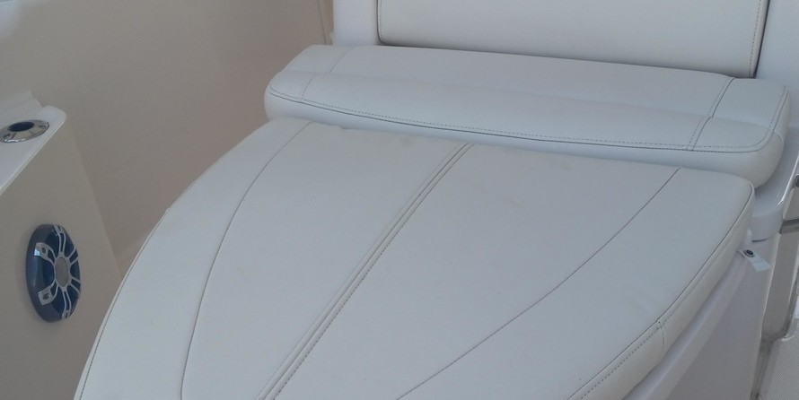 Grady-White 251 CE