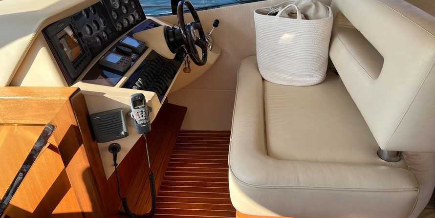 Galeon 440 Fly
