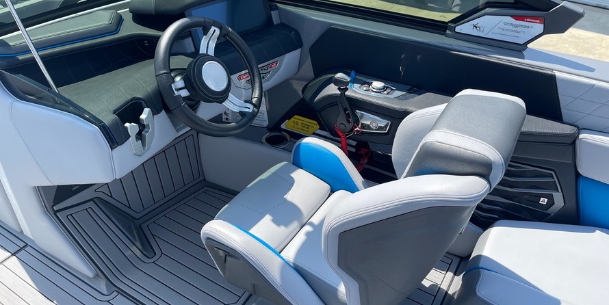 Super Air Nautique G23