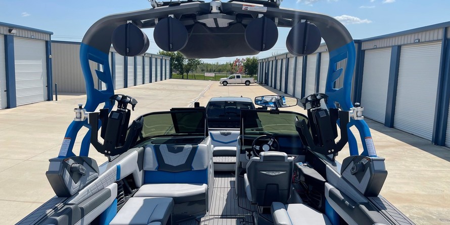 Super Air Nautique G23