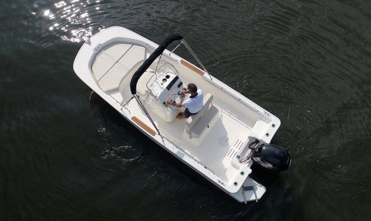 Boston Whaler 170 Montauk