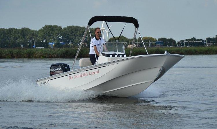 Boston Whaler 170 Montauk