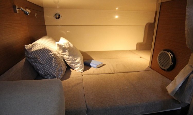 Boston Whaler 345 Conquest