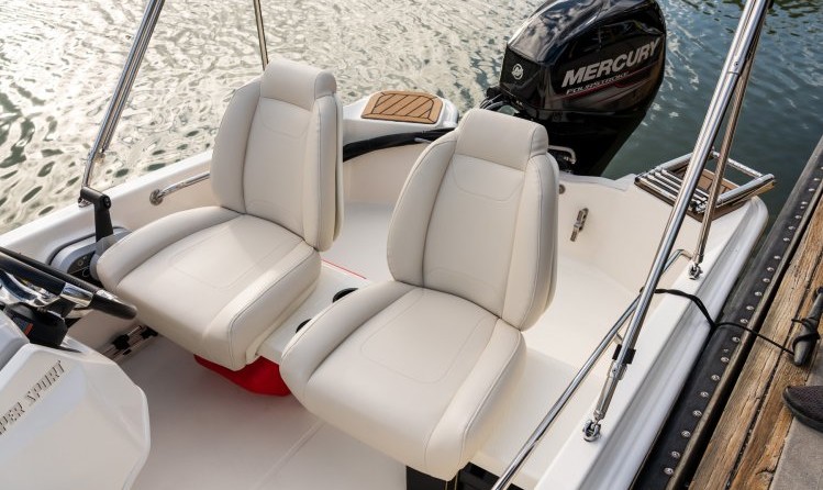 Boston Whaler 130 Super Sport