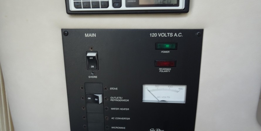 Sea Ray 240 Sundancer