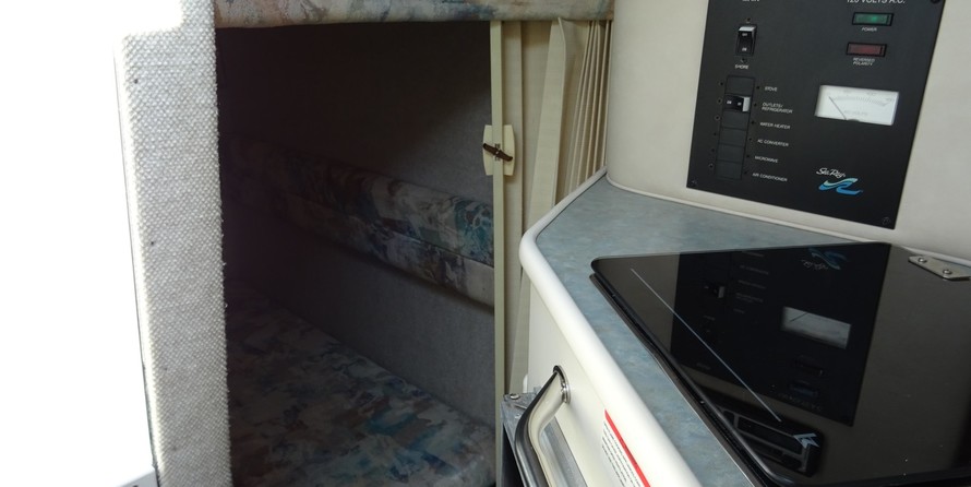 Sea Ray 240 Sundancer