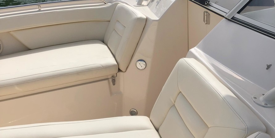 Grady-White Freedom 285