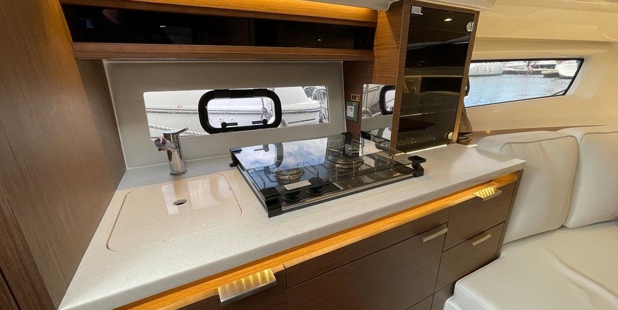 Jeanneau Cap Camarat 10.5 WA