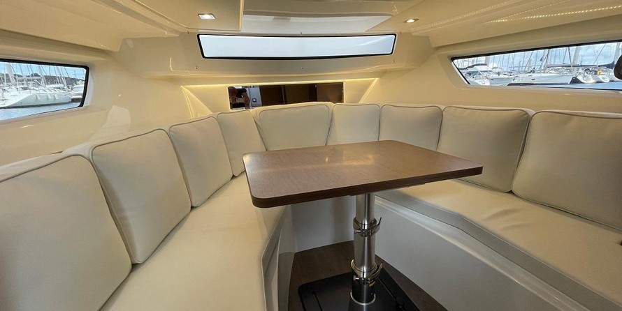 Jeanneau Cap Camarat 10.5 WA