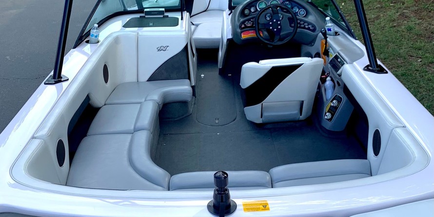 Correct craft air nautique 226 team
