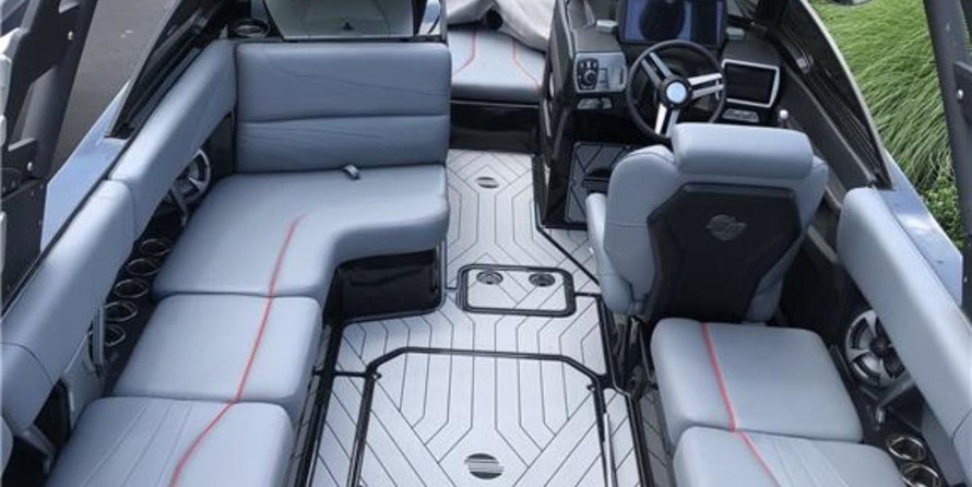 Malibu Wakesetter 24 MXZ